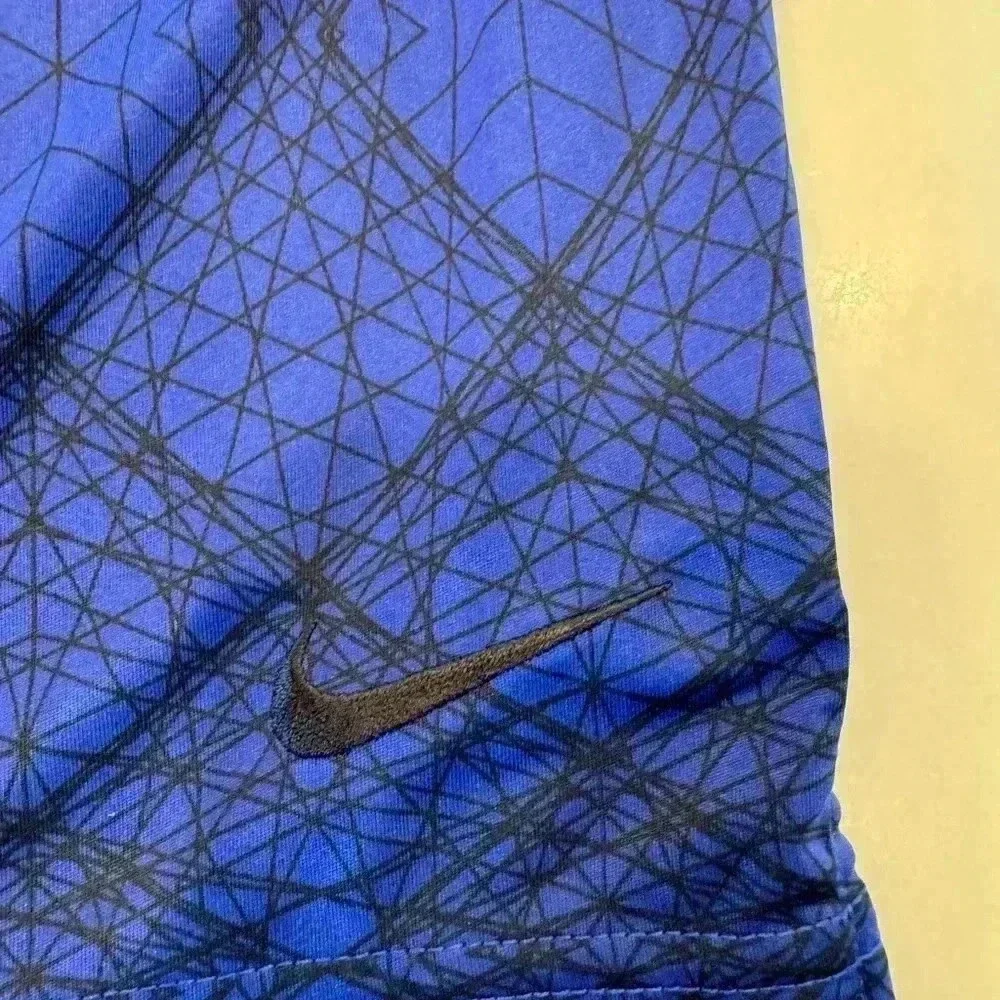 Nike Dri fit mens size small royal blue & black shorts